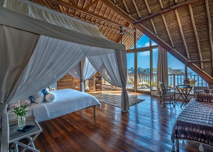 Voyage Villa *